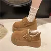 Botas de nieve de plataforma estilo Birkenstock, cálidas, gruesas y de felpa, estilo retro moderno, nuevos zapatos de algodón de suela gruesa para mujer, otoño e invierno 2026