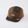 Gorra de Béisbol de Pana con Bloques de Color y Estampado de Leopardo, Letra M, Visera Suave, Estilo Otoño e Invierno, Visera Plegada, Gorra Plana para Niños