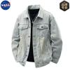 Jaqueta Jeans Lavada Vintage com Marca Compartilhada NASA Moda Primavera 2025 Jaqueta Top Versátil para Homens