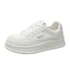 Tênis Plataforma Brancos Super Leves para Mulheres Moda Outono Novidades Versátil Casual Esportivo Tênis de Skate Leve Aumenta Altura Sapatos Únicos