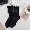 Calcetines de Algodón Sin Costuras de Longitud Media con Bordado de Cachorro de Dibujos Animados de Color Sólido, Estilo Japonés, Novedad Otoño e Invierno, Calcetines para Mujer Estilo Coreano al por Mayor