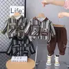 Traje de Primavera e Outono para Menino, Roupa Infantil para Menino, Bebê Bonito, Celebridade da Internet, Moderno e na Moda, Tendência de Outono Fabricante Atacado
