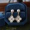 Brincos Franceses Vazados Esculpidos Retro de Alta Qualidade Zircônia Microincrustada 5A Pérola de Água Doce Flor de Trevo Brincos para Mulheres