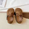 Zapatos estilo Birkenstock para niños 2026 Modelo Nuevo de Primavera Zapatos Casuales Sencillos para Niños y Niñas Mocasines de Velcro para Estudiantes Venta al por Mayor