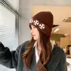 Gorro de lana tejido con patrón de copo de nieve, color marrón, para circunferencia de cabeza grande, para mujer, otoño e invierno, holgado, cálido, estilo coreano, gorro de punto para hombre