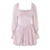 Elegante vestido corto de estilo francés con escote cuadrado, volantes, cintura entallada tipo corsé con ballenas, falda voluminosa, suave y moderno, versátil para damas
