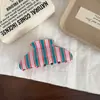 Presilhas Coloridas Listradas de Coração com Garras Frescas Estilo Girly Presilha Grande de Tubarão Versátil para o Dia a Dia Doces Acessórios de Cabelo para Ir ao Trabalho