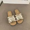 Sandalias de estilo francés, cómodas y sin cierres, para mujer. Ideales para combinar con vestidos. Nuevo modelo Verano 2025. Inspiradas en Chanel, con perlas. Impresionantes y elegantes.