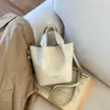 Bolsos Retro de Nicho para Mujer 2026 Nueva Moda Bolso de Mano de Alto Valor para el Trabajo Bolso Cruzado tipo Cubo
