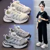 Zapatillas Deportivas para Niños 2026 Primavera/Otoño Estilo Nuevo Malla para Niñas Zapatos Tipo Dad para Niños Zapatos Transpirables para Exteriores para Correr Estilo Urbano