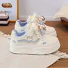 Nuevas zapatillas transpirables para niñas Primavera y Otoño 2026, dulces y lindas con lazo, estilo coreano, zapatillas blancas versátiles de dibujos animados con suelas suaves