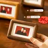 Foto de Registro de Casamento de Espiga e Entalhe Mini Moldura de Foto Pequena de Madeira Maciça Display de Mesa DIY 2 Polegadas Certificado Recebimento Foto de Casamento Comemorativa Presente