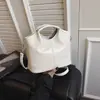 Bolsa Tote de Couro Rosa com Óleo e Cera para Mulheres 2026 Nova Bolsa de Grande Capacidade para o Dia a Dia Bolsa de Mão de Nicho de Alta Qualidade Bolsa de Ombro
