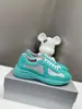 Sapatos casuais masculinos P novos sola colorida couro moda sapatos baixos fornecimento da estação independente AliExpress