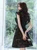 Yang Xiaojuan 2026 Primavera/Verão Estilo Francês Renda Solúvel em Água Crochê de Folhas Vestido Romântico com Mangas Volumosas Roupas Femininas