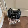 Bolsa bolsa feminina moda bolsa pequena novo estilo feminina ombro único 2026 nicho deslocamento elegante corrente versão coreana bolsa transversal