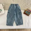Sudadera con cuello redondo desgastada para niño, Otoño, Nueva Llegada, Pantalones Largos de Mezclilla Cargo, Conjunto de Dos Piezas Moderno y Fresco Holgado para Bebé