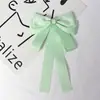 Pajarita para Mujer, Moño Grande en Verde Claro con Pasador de Cinta de Perlas, Broche Accesorio Estilo Universitario, Broche de Perlas