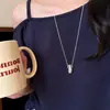 Collar Largo con Borlas Plateadas del Mismo Estilo que una Bloguera Coreana para Mujer, Cadena para Suéter de Tetera de Alta Gama Elegante y Versátil para Mujer