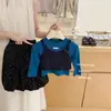 ¡Xian Ning Qi Azul Pavo Real Favorecedor! Conjunto de dos piezas de otoño para niña estilo coreano con top de lunares y pantalones tipo abuela