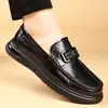 Zapatos Casuales de Cuero Negros para Hombre Nuevos Transpirables Formales de Negocios Mocasines Slip-on Zapatos Lazy Bean