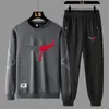 Moda Europea y Americana Conjunto Versátil de Sudadera y Pantalones Deportivos Nuevo Conjunto Casual de Dos Piezas de Manga Larga para Hombres y Mujeres Primavera y Otoño