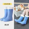Botas de lluvia para mujer engrosadas, estilo nuevo, resistentes al desgaste, antideslizantes, resistentes al olor, botas impermeables extra altas, botas de lluvia de moda para actividades de playa, botas de trabajo