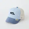 Chapéu de malha respirável infantil estilo coreano inspirado em 'ins' com design xadrez em blocos de cor, design simples, chapéu de proteção solar para bebês em passeios ao ar livre