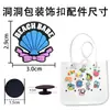 Los dijes decorativos para zapatos Bogg bag, los más vendidos de Amazon, son adecuados para bolsas de playa de verano de dibujos animados y bolsas con agujeros, disponibles para venta al por mayor.