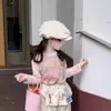 Camiseta Súper Linda de Manga Larga para Niña 2026 Nueva Elegante Rosa Adorable Atuendo de Otoño Camiseta Básica para Niñas en Otoño