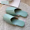 Novas Chinelos de Couro Japoneses Casal Casa Primavera e Outono Masculino e Feminino Antiderrapante Conjunto Casa Chinelos de Couro de Fábrica