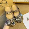 El mismo estilo que en Xiaohongshu: Zapatos de ballet KT con estampado de leopardo decorativo, accesorios de moda y versátiles, dijes para zapatos, hebillas decorativas para zapatos con agujeros DIY