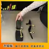 Sandalias romanas de punta cuadrada que cubren los dedos del pie, chanclas de verano con decoración de perlas y tira de dedo, tacón fino 2026 estilo vacacional para mujer, tacones altos con tira en T