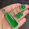 Venta al por mayor de fábrica calcedonia de hielo alto plata 925 incrustada traje de diamantes completos anillo collar aretes joyería Jade Jade
