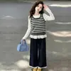 Conjunto de Primavera e Outono para Meninas 2026 Novo Casual Estilo Coreano Crianças Médias e Grandes Conjunto de Três Peças Colete Suéter Tendência Transfronteiriça