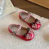 Sapatos de Couro Lisos para Meninas 2026 Nova Coleção Primavera e Verão Sapatos de Couro Infantis Fofos com Laço Estilo Princesa Sapatilhas Modernas