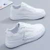 Zapatillas blancas de suela gruesa con diseño de grulla de almohada blanca para mujer, nueva versión coreana de primavera 2026, zapatillas versátiles para estudiantes, zapatos deportivos y casuales populares