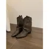 Botas de Cano Curto com Salto Alto Chuyuji de Nicho para Mulheres, Novas Botas de Primavera e Outono 2026, Bico Fino, Estilo Western Retrô de Cano Médio