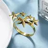 Nuevo Anillo para Servilleta de Restaurante de Lujo con Textura Cóncava-convexa Forma de Estrella Clásica Creativa Anillo de Boca de Servilleta Estilo Occidental Hebilla de Comida Anillo de Comida