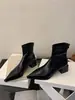Botas Curtas com Zíper Atrás 2026 Moda Primavera/Outono Novas Botas Bico Fino Botas de Cano Curto Salto Grosso Simples Botas Emagrecedoras Moda Europeia Americana