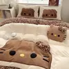 Conjunto fofo de quatro peças de veludo de leite rosa com estampa de leopardo para o inverno, com lençol e capa de edredom de fleece de coral, conjunto de cama de desenho animado