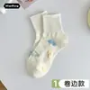 Calcetines amarillos para mujer, suaves y finos, estilo primavera/verano, lindos calcetines cortos a rayas estilo japonés con letras