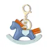 Colgante de Poni, Llavero de Cuero Lindo Caballo Mecedora, Llavero de Coche, Colgante para Bolso, Divertido Colgante de Dibujos Animados