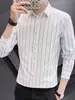 Camisa de manga larga a rayas, camisa de moda para hombre de primavera y otoño, nuevo top casual estilo coreano, prenda de abrigo para hombre