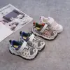 Zapatillas Deportivas para Niños 2026 Primavera y Otoño Nuevas Transpirables Suela Suave Malla Zapatos Casuales para Niños Mayores Zapatillas de Correr para Niñas Modernas