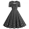 X comércio exterior transfronteiriço fonte de vestuário feminino estilo Hepburn gola quadrada manga curta laço barra ampla poá vestido vintage anos 1950