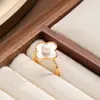 Anillo Nala Nala Estilo Vintage con Concha de Abulón y Perla para Mujer, Anillo para Dedo Índice que No se Desvanece, Sensación de Nicho de Alta Gama