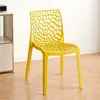 Cadeira de jantar acolchoada personalizada com encosto para uso doméstico, cadeira de jantar de plástico oca, cadeira de jantar moderna minimalista, cadeira de lazer, cadeira de reunião