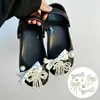 Flor de cola de fénix suave, adecuada para zuecos, flor de zapato con pedrería de lujo ligero, hebilla de zapato, accesorios de cadena de cuentas, decoraciones de moda para bricolaje