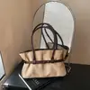 Bolso de mano versátil para mujer, nuevo para el otoño de 2026, transfronterizo, de moda, retro, bolsa tote de gran capacidad